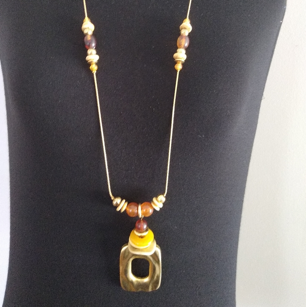 Women's long necklace